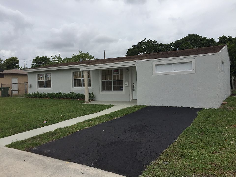 1st image of 18620 NW 5th Ave