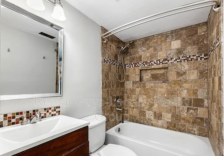 10729 Squires Ct — Photo 19