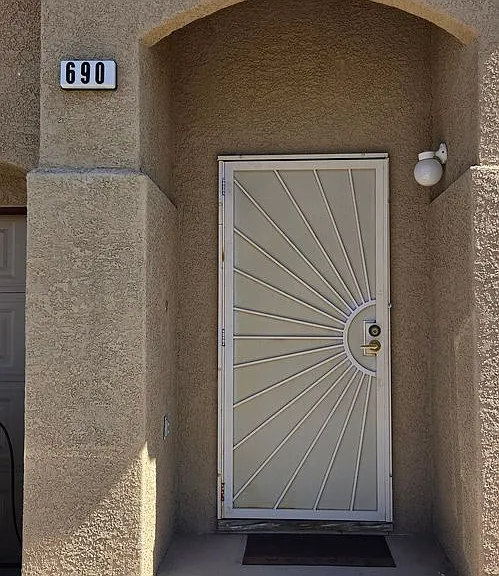 690 Barbary Coast Ave — Photo 2
