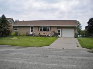 904 12th Ave, Durant, IA 52747