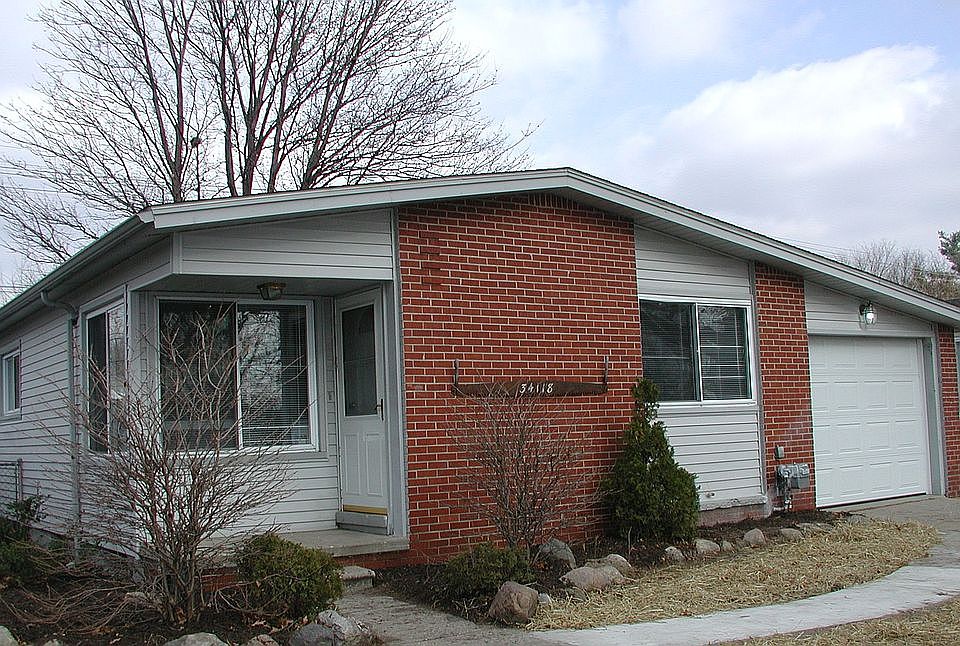 1st image of 34118 Beechnut St