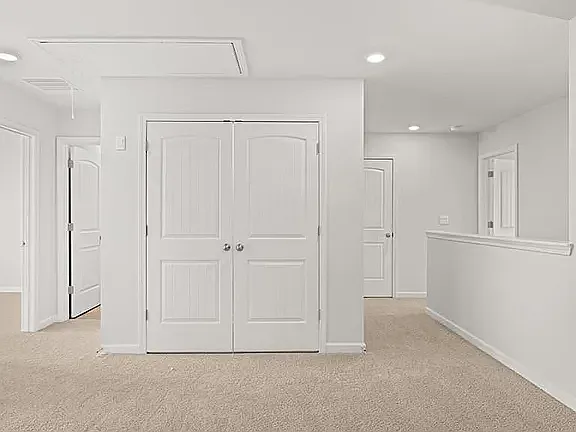 210 Deerberry Dr — Photo 11