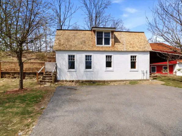 175 Goldens Bridge Rd #1, Katonah, NY 10536