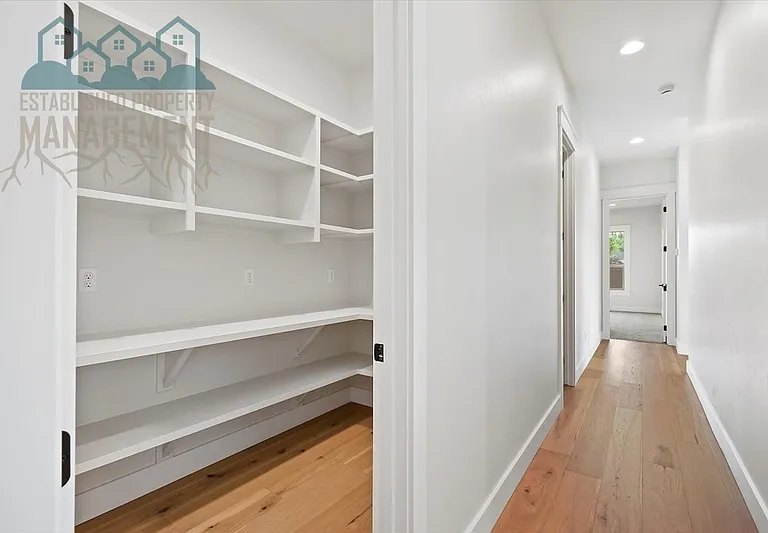 10642 W Lothbury Dr — Photo 21