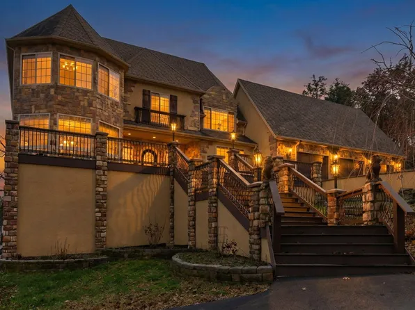 200 Barnes Lane, Branson, MO 65616