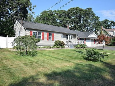 116 Wendy Drive, Holtsville, NY, 11742