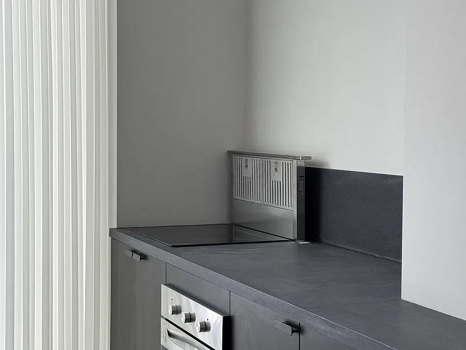 kitchen exhaust vent is concealled below counter when not in use