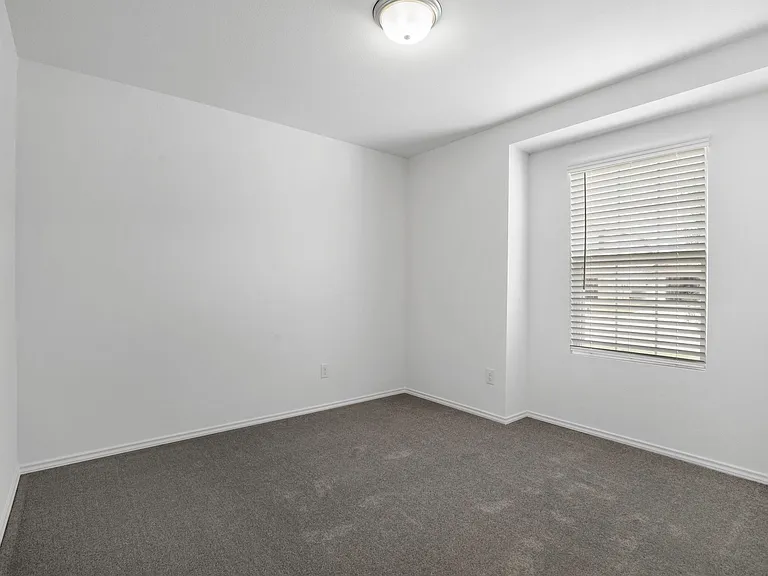 4541 Benham Dr — Photo 13
