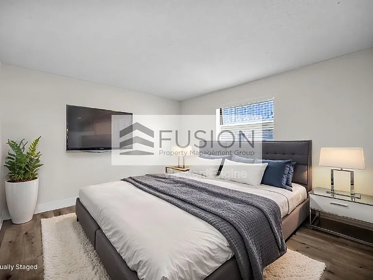 881 SW 74th Ter #102C — Photo 4