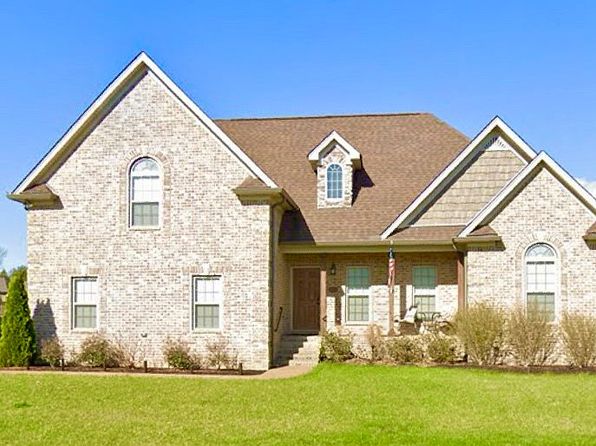 3186 Colchester Cir