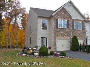 206 Twins Ln, Mountain Top, PA 18707