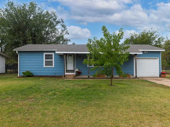 1525 E 9th St, Newton, KS 67114