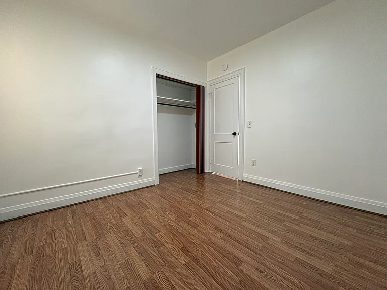 117 N Toll St — Photo 11