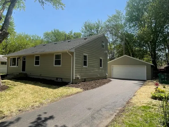 630 Cheryl St NE, Fridley, MN 55432