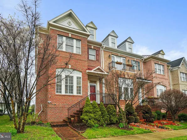 1211 Maple Grove Ln, Rockville, MD 20850
