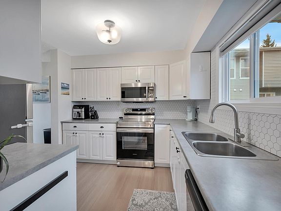 3rd image of 4403 Riverbend Rd NW #35