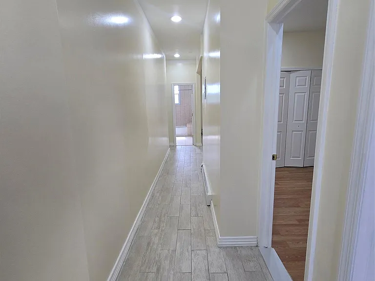 114 Essex St — Photo 4
