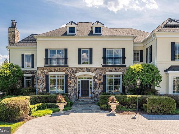 2nd image of 9113 Dara Ln