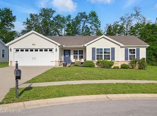 10904 Hidden Trail Ct, Louisville, KY 40229