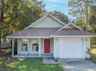 6192 Green Acres Dr, Pensacola, FL 32526