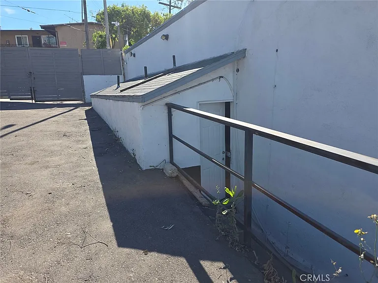 1203 E Cesar E Chavez Ave — Photo 11