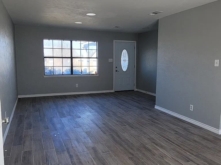 6904 Misty Glen Ct — Photo 14