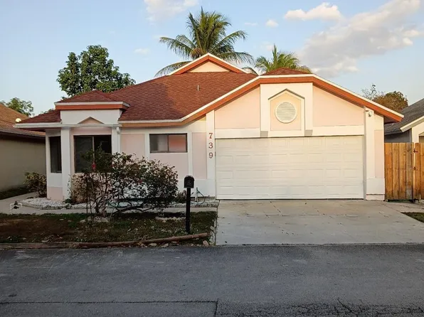739 Holly St, Pompano Beach, FL 33068