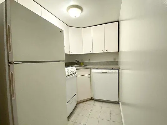 Rented by Compass | media 13