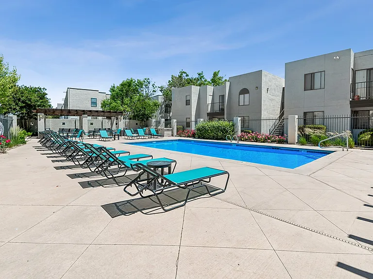 Tierra Pointe — Photo 20
