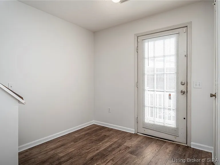 303 Colonial Club Dr — Photo 4