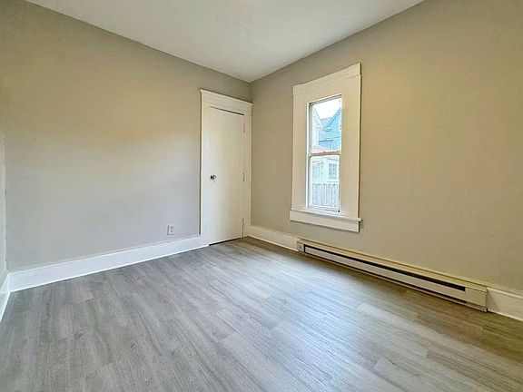 2nd image of 39-41 Hall St