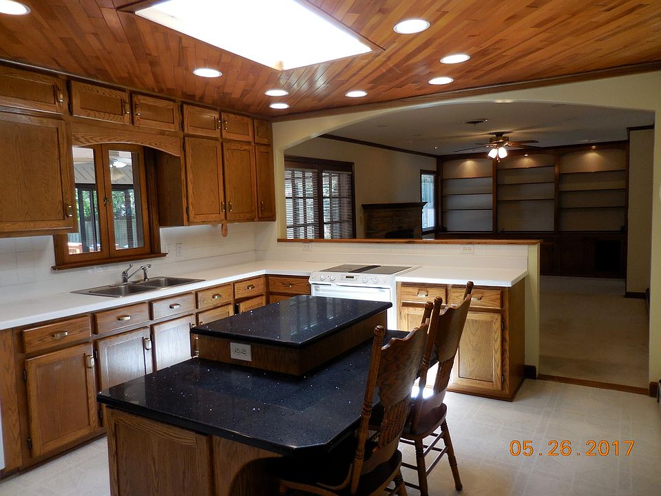 kitchen/family room