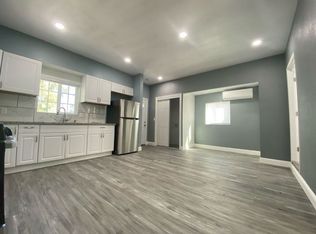 925 S Center St, Stockton, CA 95206