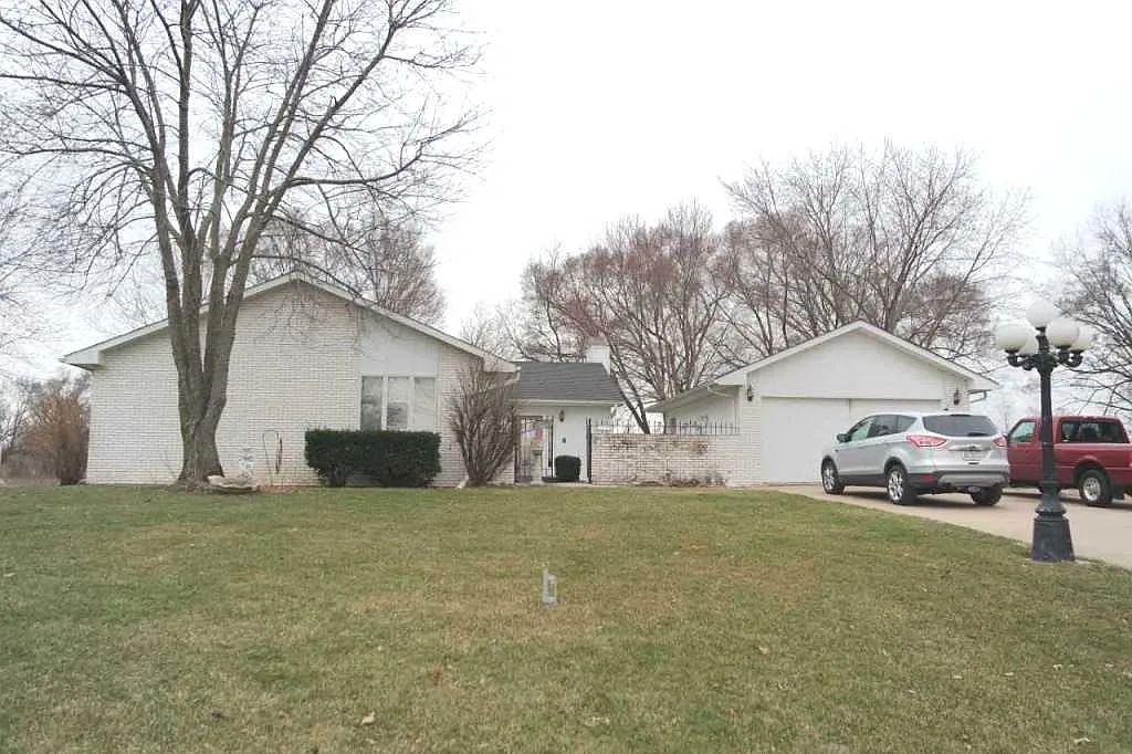 2806 56th Ave W photo 1