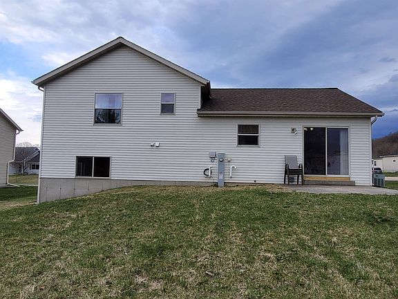5th image of 510 White Spruce Ave