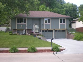 7512 Drexel St, Omaha, NE 68127