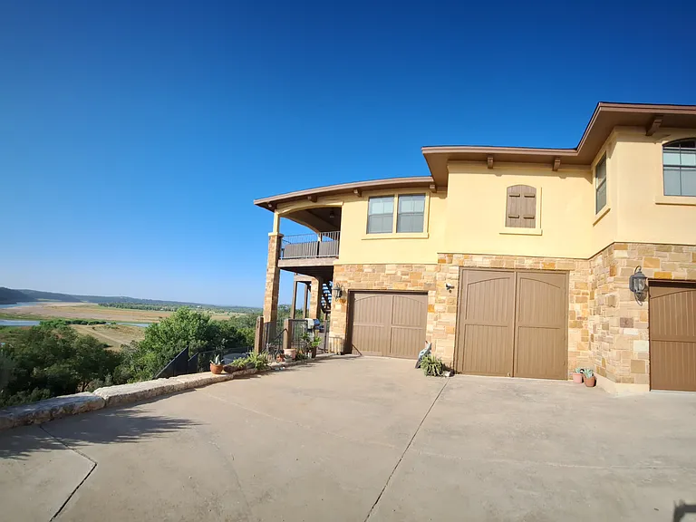 1690 Hickory Creek Rd — Photo 40