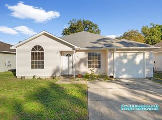 976 John Wayne Cir, Fort Walton Beach, FL 32547