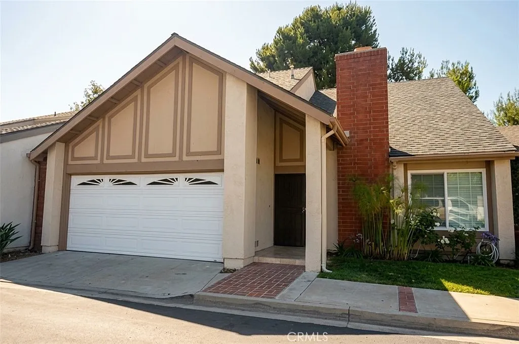 4 bed, 1943 sqft, $5,000 — Photo 1