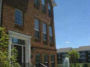 432 Beverly Ct, Carmel, IN 46032