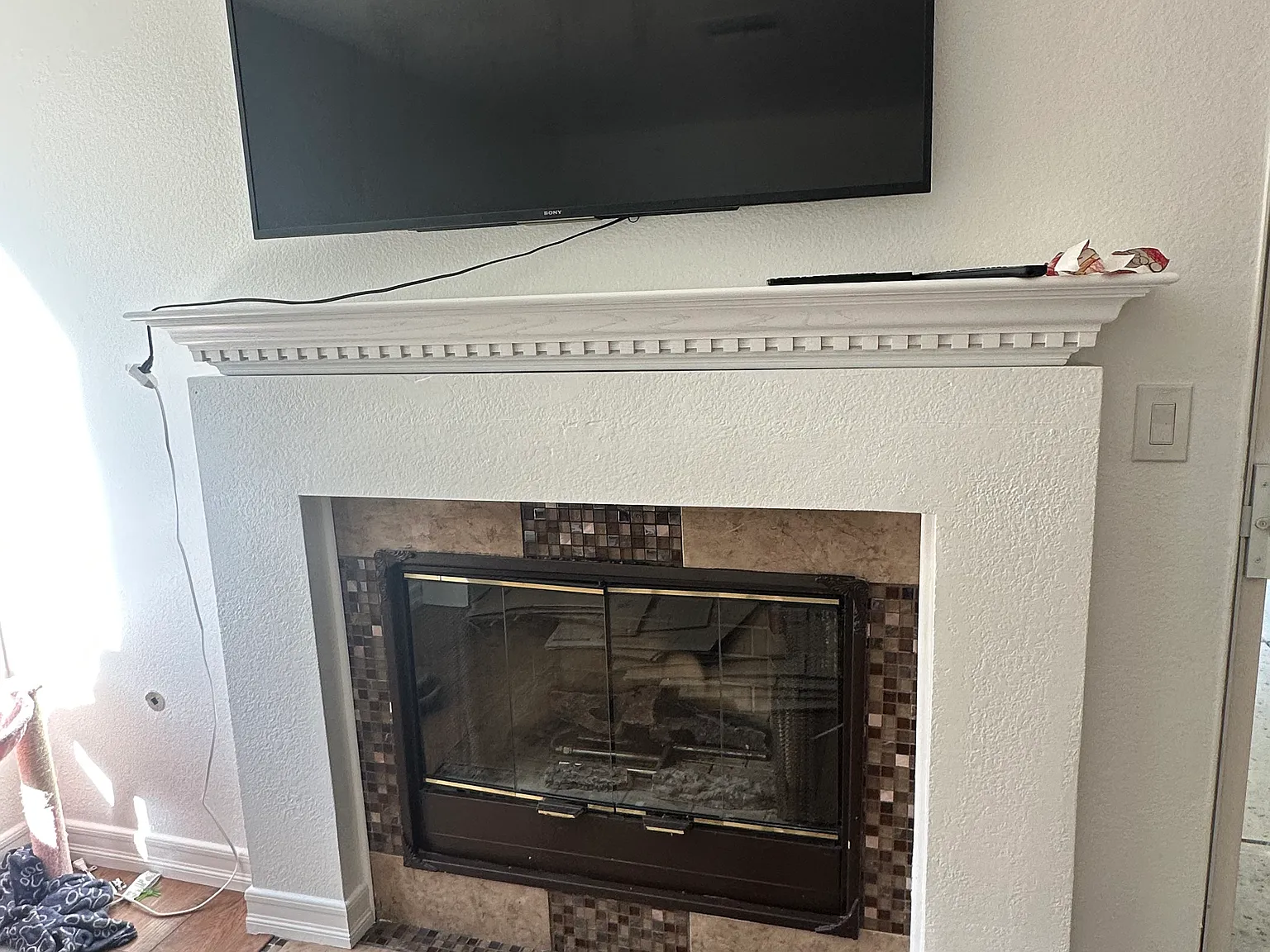 4 bed, 2340 sqft, $3,950 — Photo 3