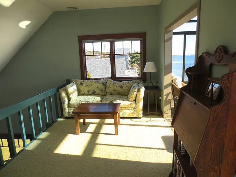 312 E Montauk Hwy — Photo 15
