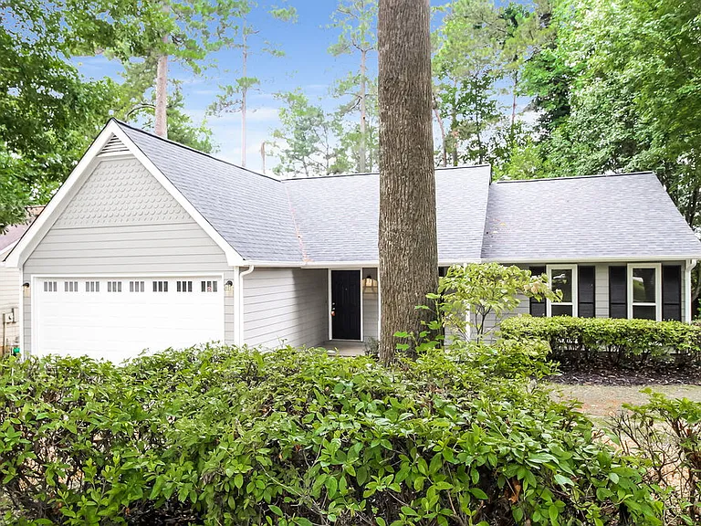 235 Grayland Creek Dr — Photo 3