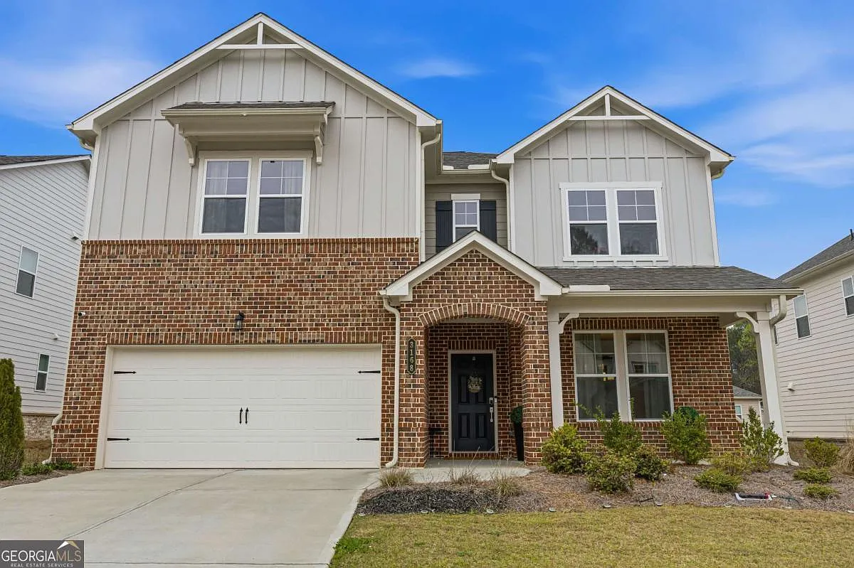 5 bed, 4.0 bath, $3,500 — Photo 2