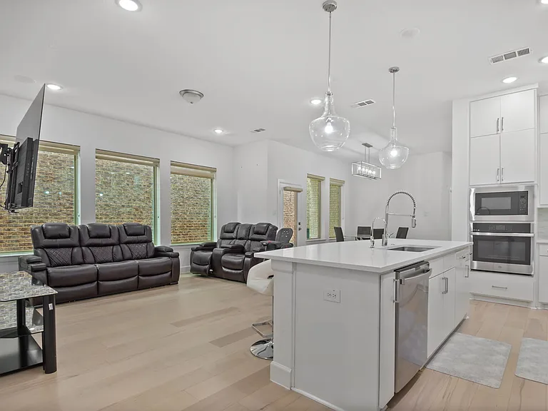 6756 Verandah Way — Photo 18