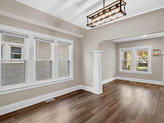 5th image of 3626 W Maple STREET