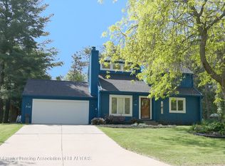 712 Lehigh Dr, Dewitt, MI 48820