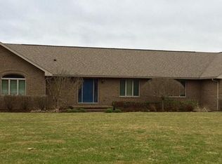 200 Airport Rd, Grove City, PA 16127