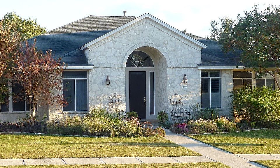 1st image of 1797 Oak Forest Dr