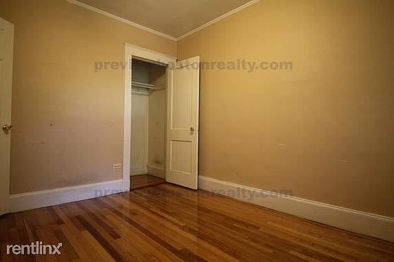 3rd image of 1615 Commonwealth Ave #2OJ